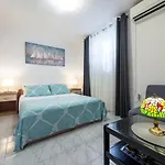 Apartments & Rooms Braticevic