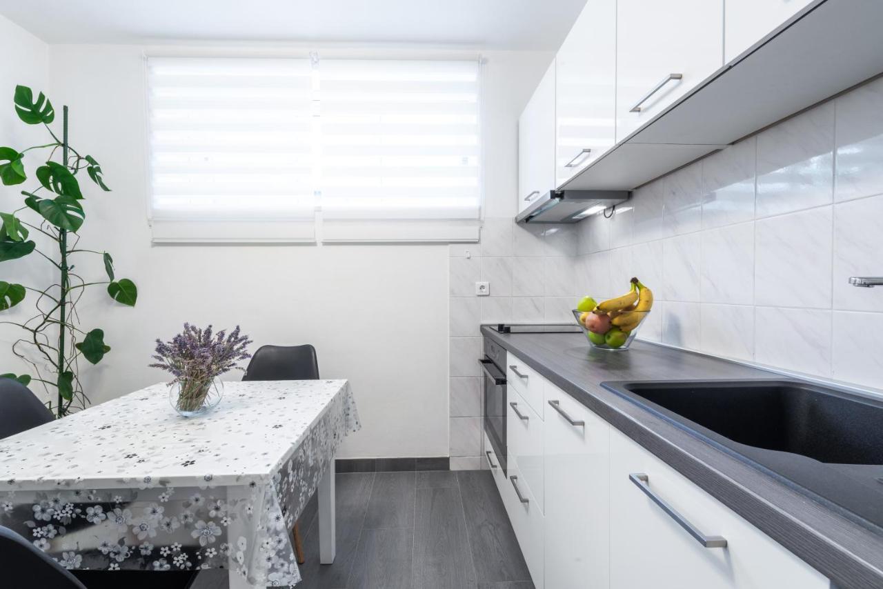 & Braticevic Apartment