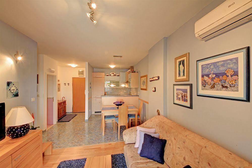 Apartment & Braticevic *